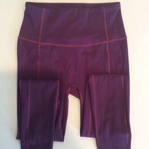 Lululemon size 6